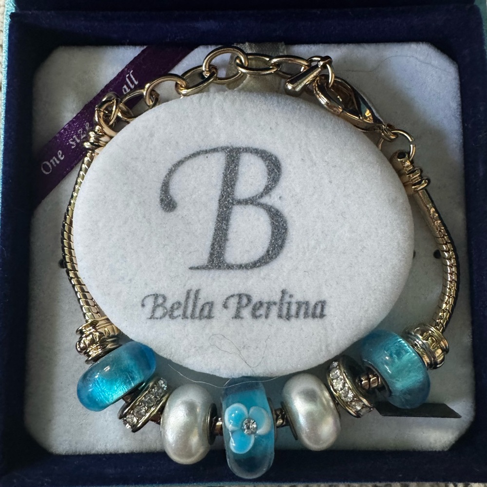 Bella Perlina‎ Bracelet in Jewelry Box